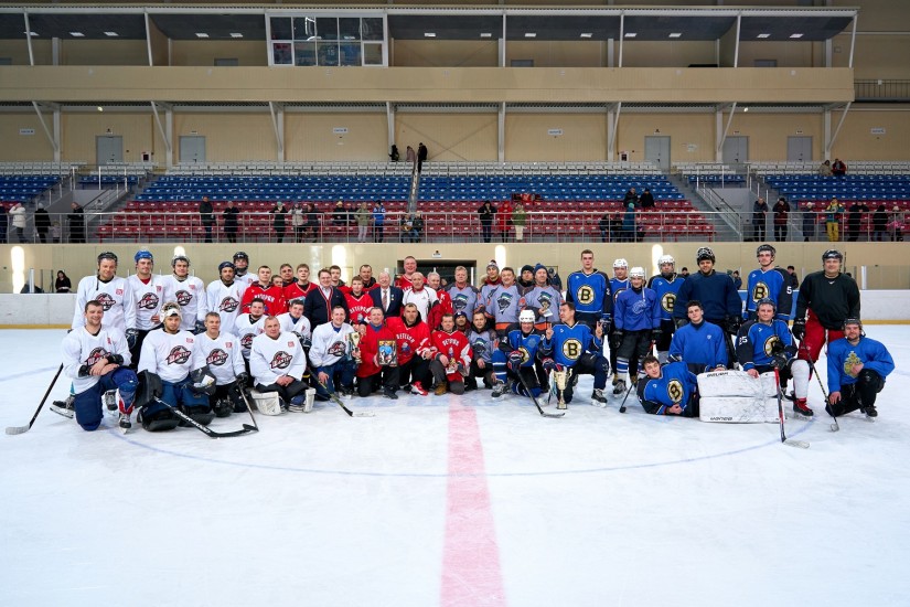 В Ухте состоялся республиканский турнир по хоккею памяти Владимира Мишакова