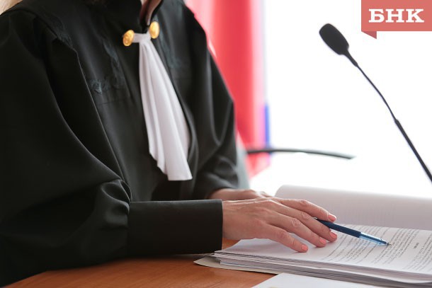Юная сыктывкарка в суде добилась лишения своих родителей прав