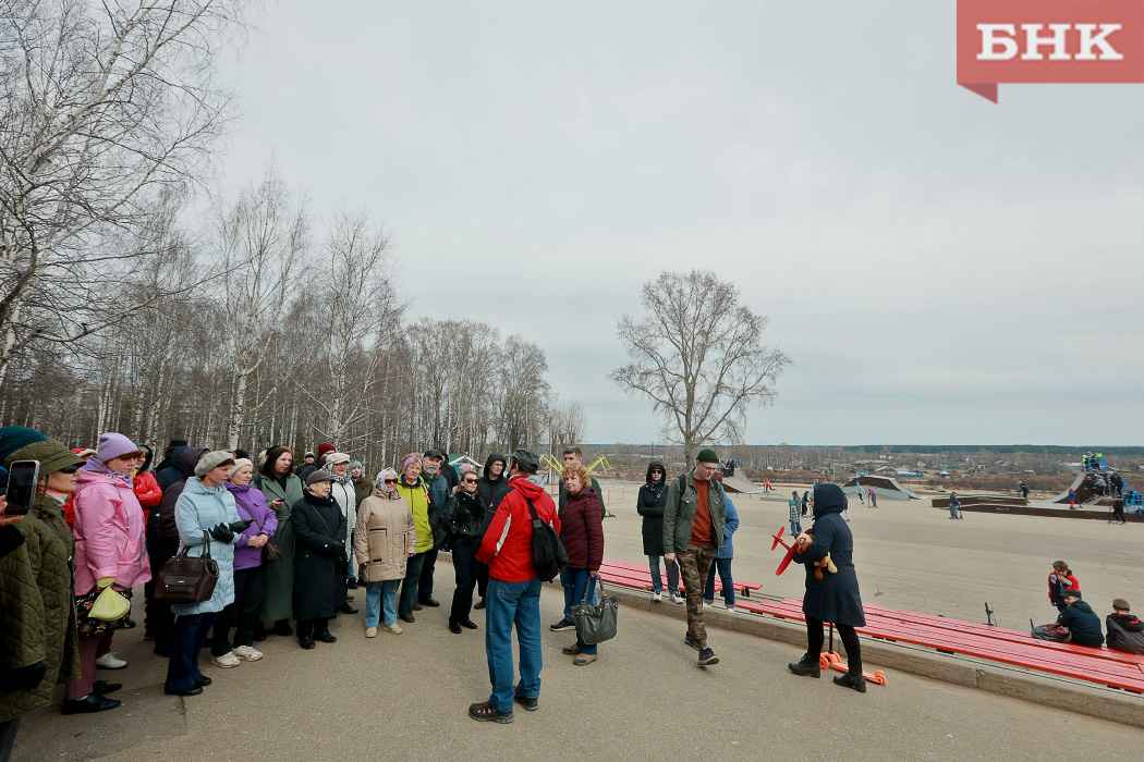 Pervoe-torgovoe-mesto.jpg Pervoe-torgovoe-mesto.jpg