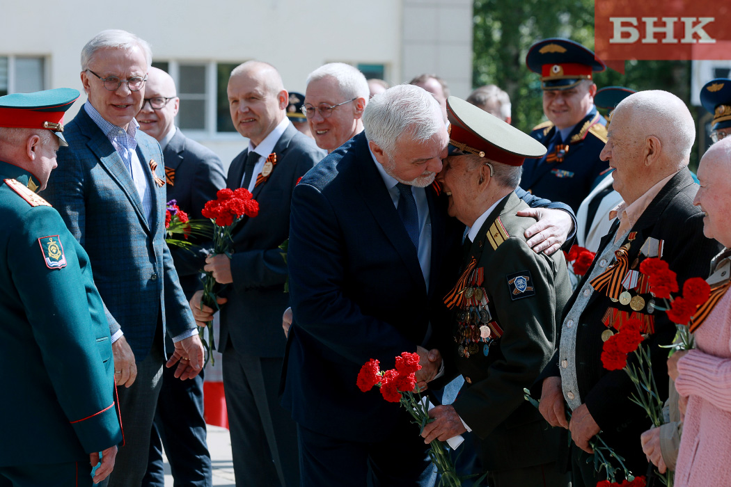 BOB_6345.jpg BOB_6345.jpg