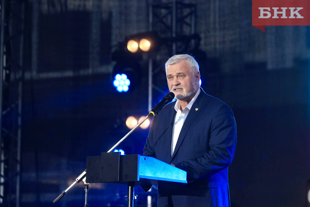 BOB_7939.jpg BOB_7939.jpg