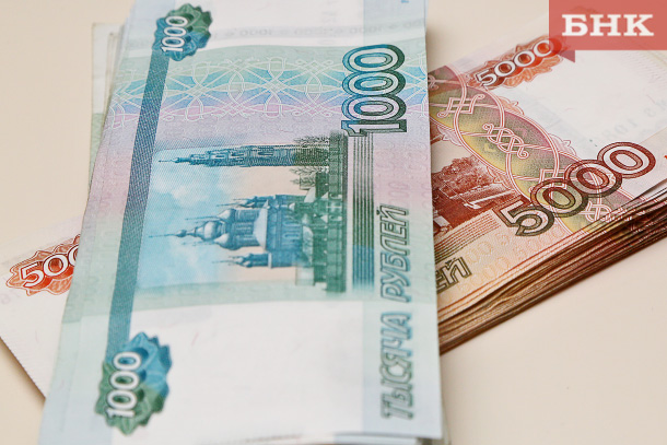 В Сыктывкаре девушка-курьер оставила пенсионерку без 600 тысяч рублей