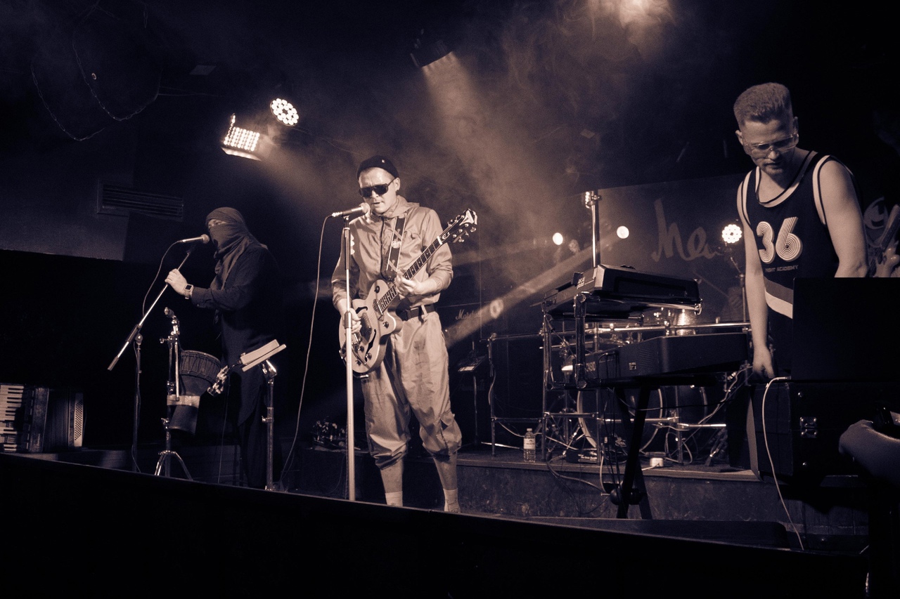 ART-COMUNNA-ROSA-LUXENBOURG.jpg ART-COMUNNA-ROSA-LUXENBOURG.jpg