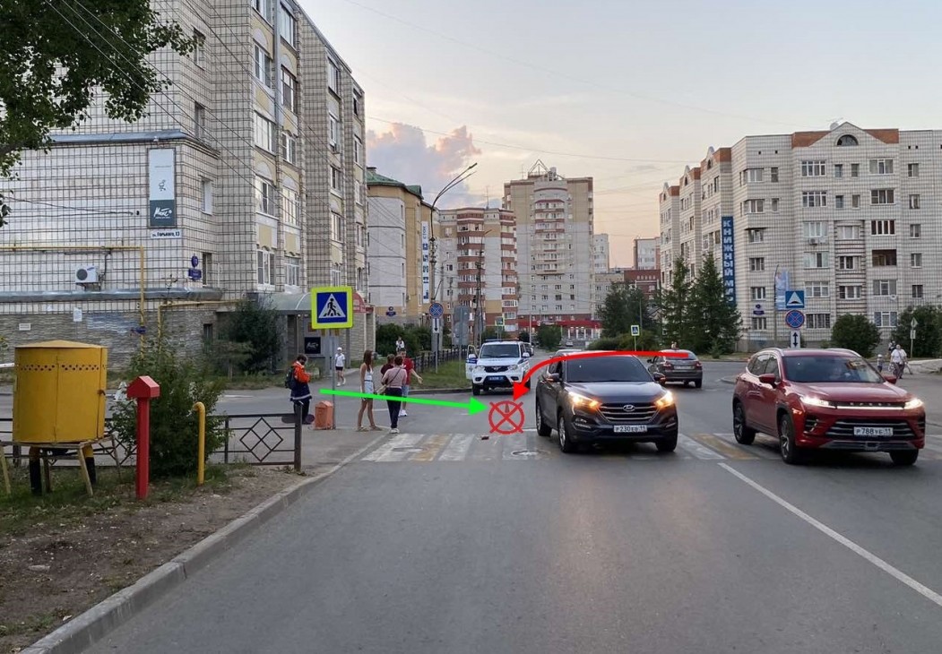В Сыктывкаре скейтбордист выехал на дорогу под колеса иномарки