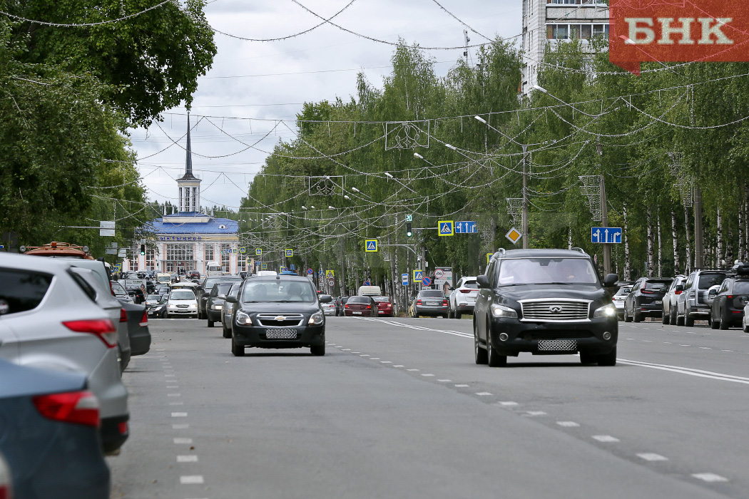 Автомобили на вторичном рынке России за месяц подорожали на 54 тысячи рублей