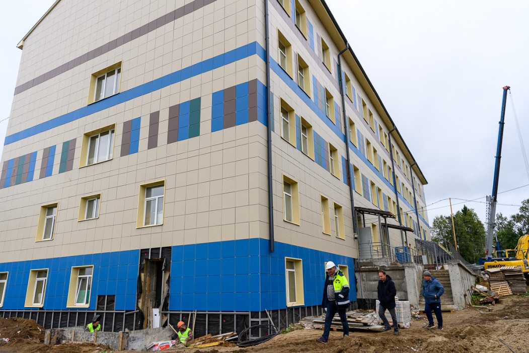 В новом корпусе больницы Усть-Цильмы ведут отделочные работы