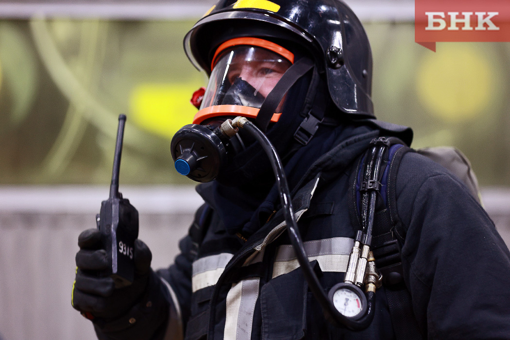 В Коми предложили доплачивать пожарным и спасателям из-за невозможности раньше уйти на пенсию