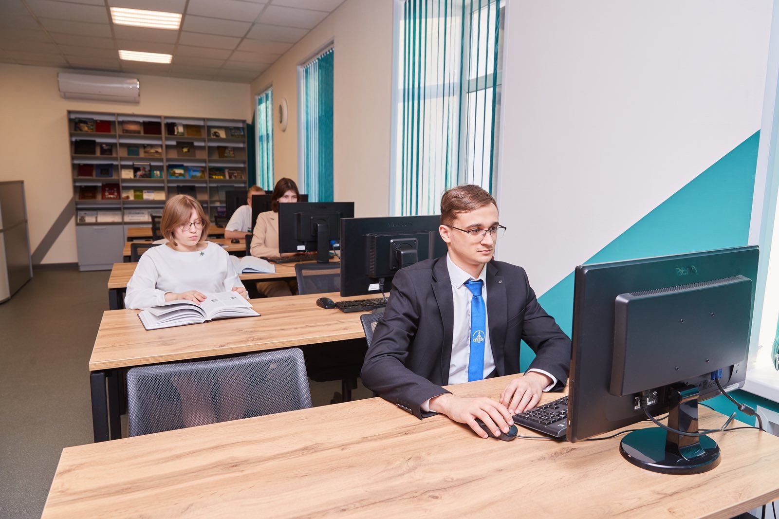 3MvWxtE4yF8.jpg 3MvWxtE4yF8.jpg