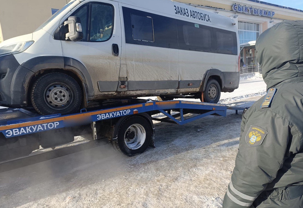 В Сыктывкаре поймали нелегального перевозчика