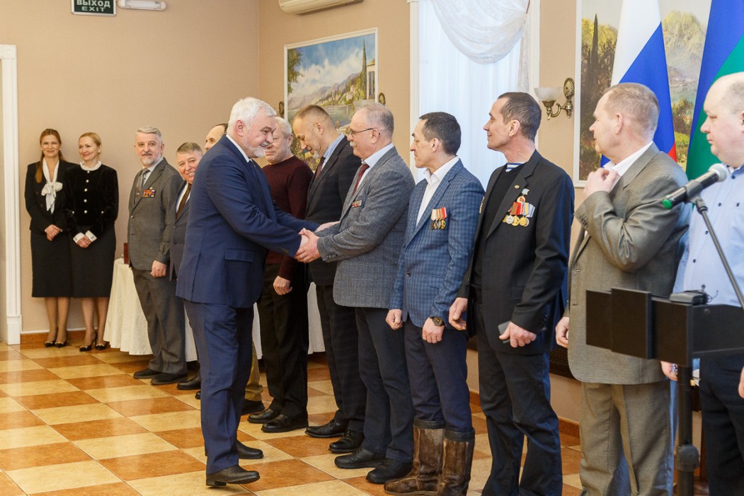 Глава Коми вручил награды ветеранам войны в Афганистане
