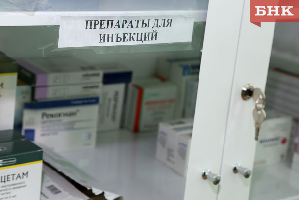 Не получившим вовремя лекарства льготникам Коми предложили перейти на альтернативные медикаменты