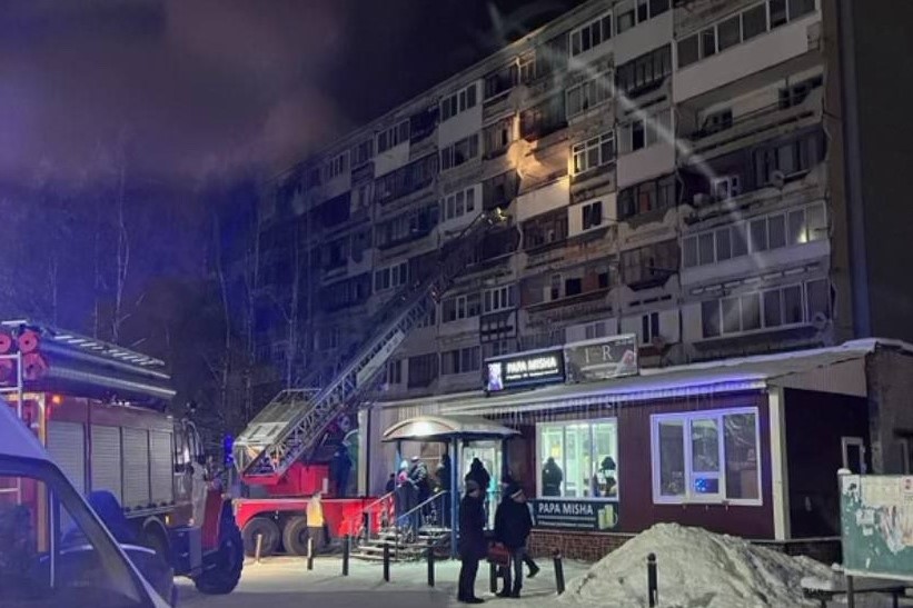 В эжвинской многоэтажке восстановили сгоревшие этажи