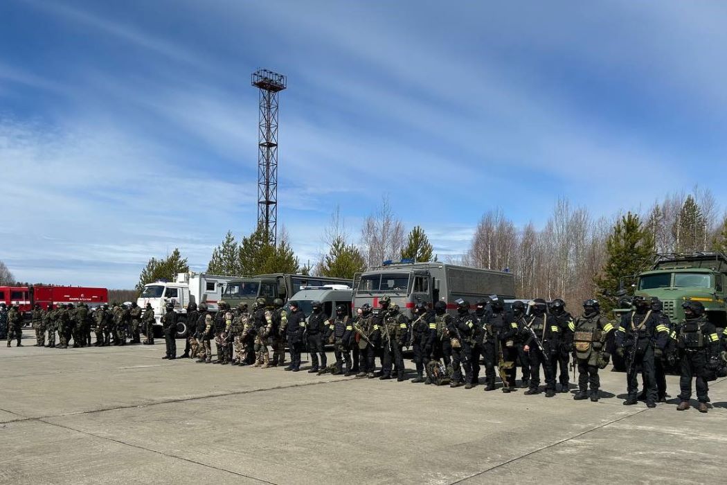 
Сотрудники правоохранительных органов отработали ликвидацию группы террористов на окраине Визинги
