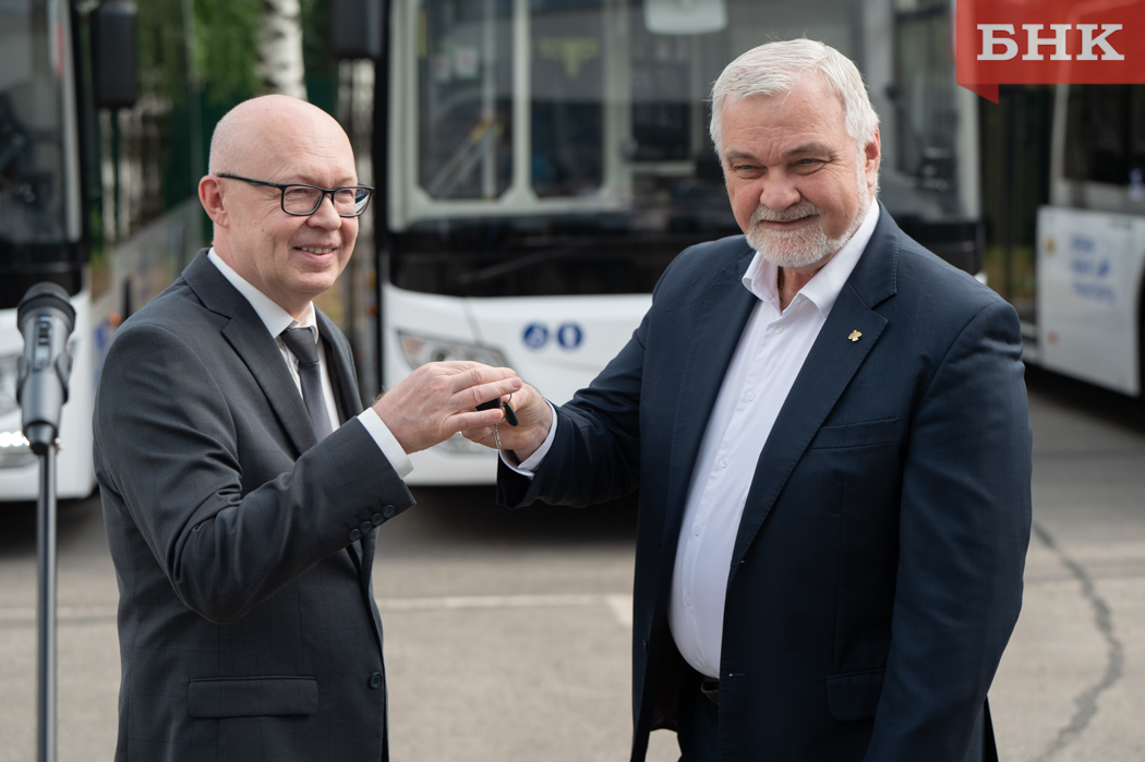 Z06_1833.jpg Z06_1833.jpg