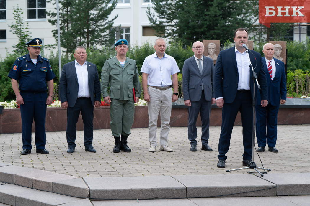 Z06_5803.jpg Z06_5803.jpg