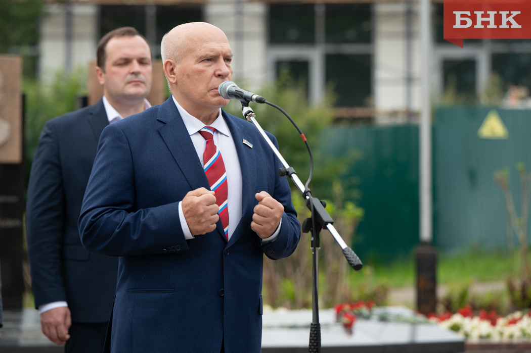 Z06_5837.jpg Z06_5837.jpg