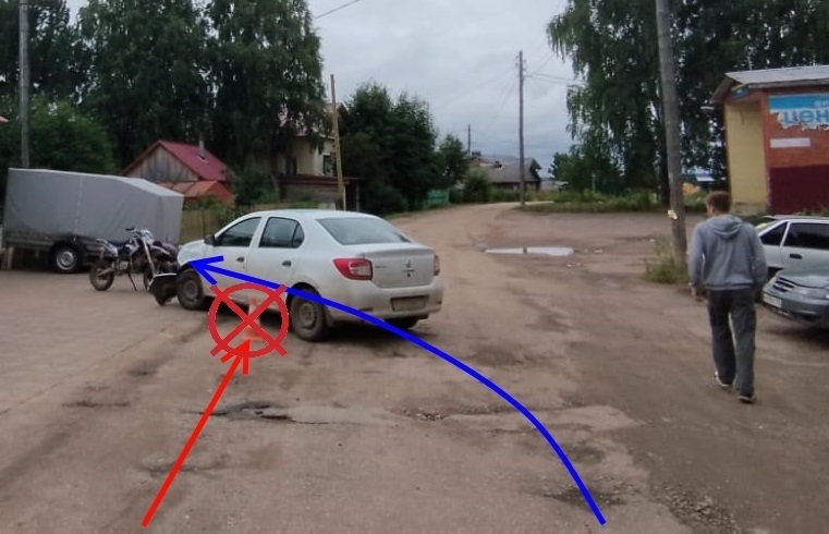 Причиной ДТП с участием питбайкера в Выльгорте стал неудачный обгон