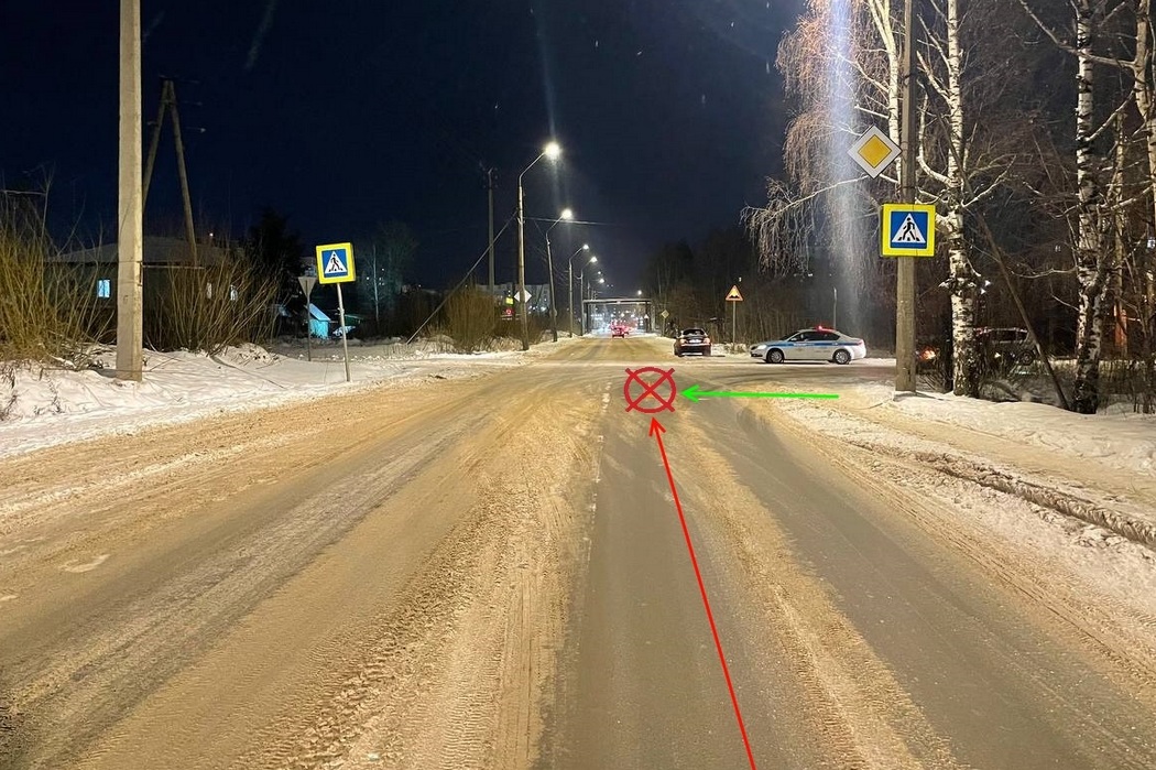 На улице Станционной в Сыктывкаре школьницу сбил автомобиль