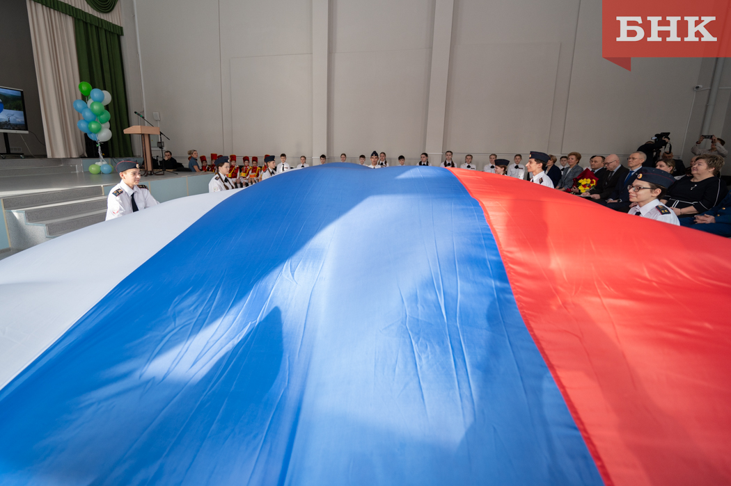 Z06_0222.jpg Z06_0222.jpg