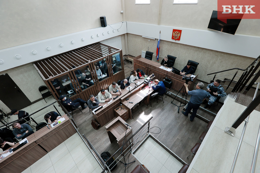 «Порезанные колеса «Мерседеса»: в суде по новому делу Юрия Пичугина рассказали о неудаче Саши Белого