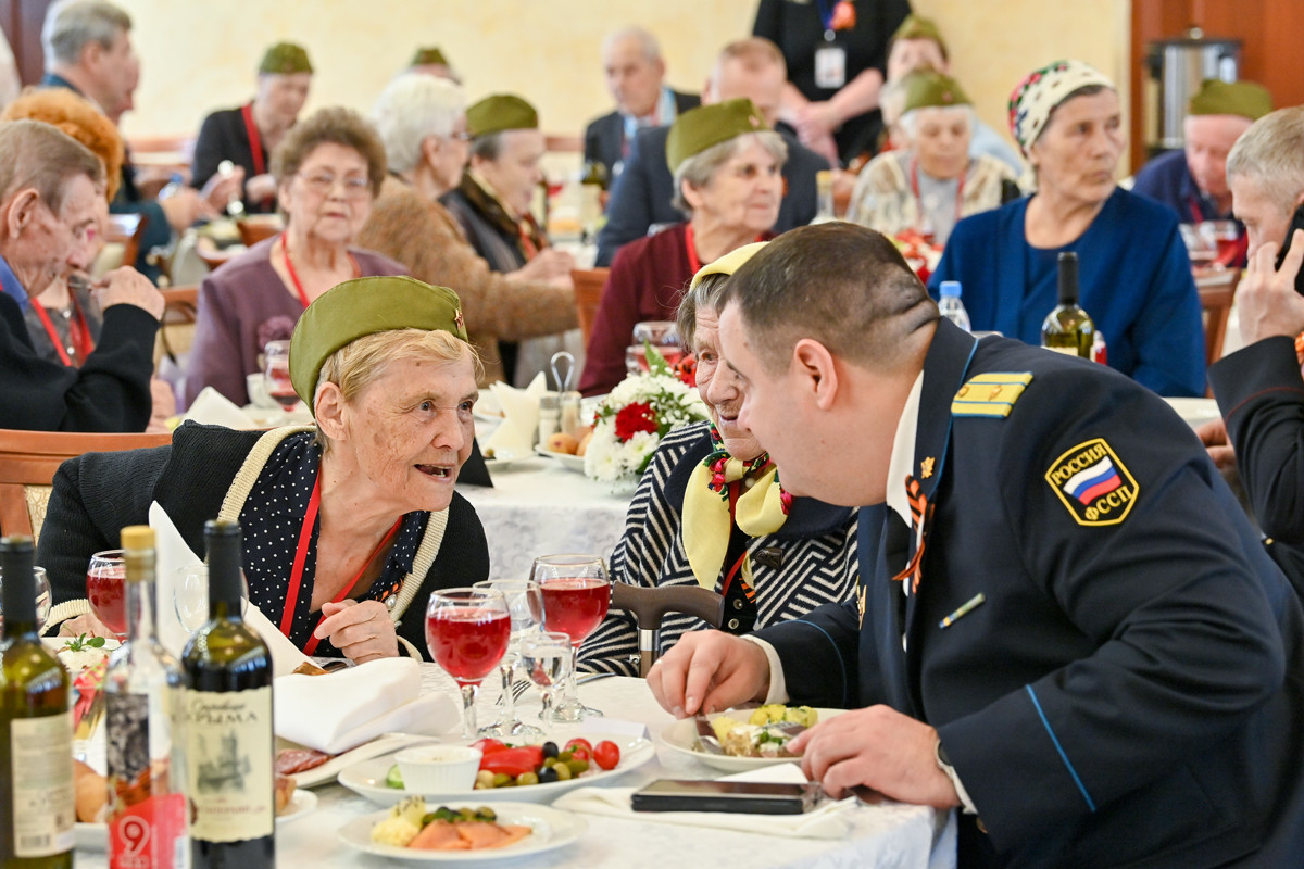 priem_dlya_veteranov_14_jpg_2025-05-09_07-09-18_optimize.jpg