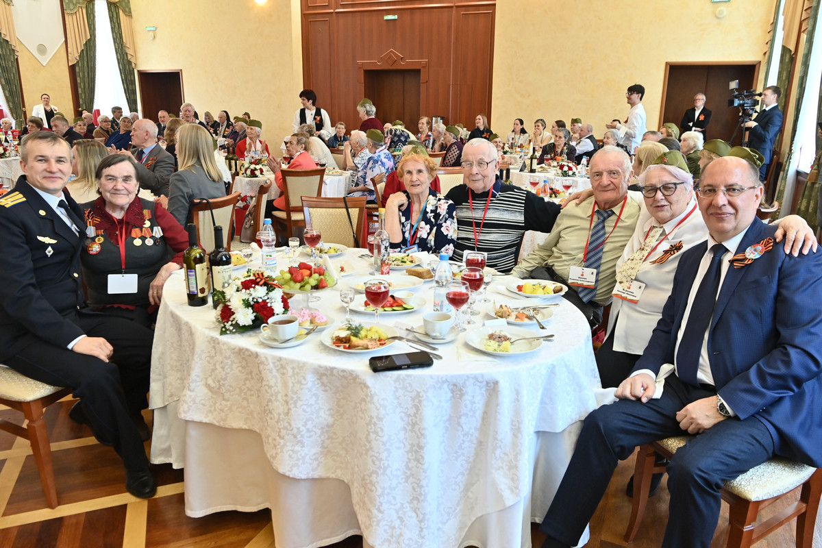 priem_dlya_veteranov_19_jpg_2025-05-09_07-09-33_optimize.jpg