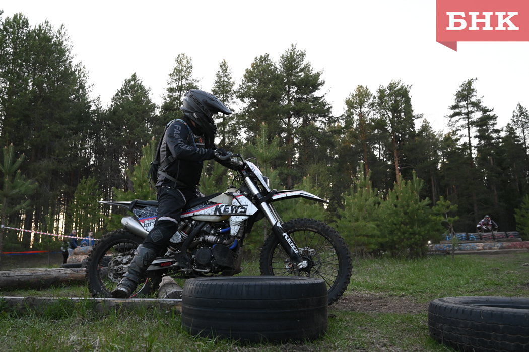 Z06_0198.jpg Z06_0198.jpg