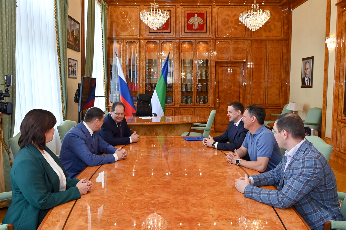 olimpiyskie_chempioni_po_boksu_01_jpg_2025-06-25_09-33-01_optimize.jpg olimpiyskie_chempioni_po_boksu_01_jpg_2025-06-25_09-33-01_optimize.jpg