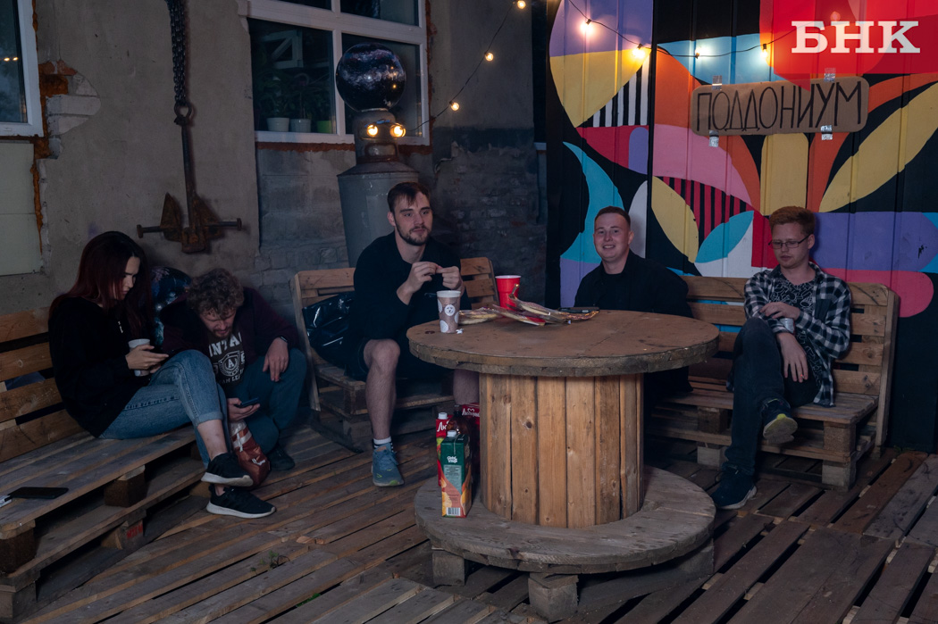 Z06_0233.jpg Z06_0233.jpg