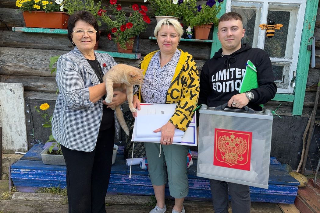 На лодках и внедорожниках: к 10 тысячам избирателей в Коми члены комиссий прибудут заранее