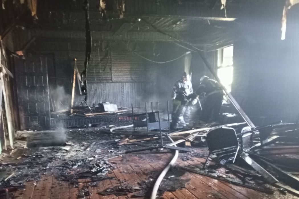 В Шошке сгорел дом культуры