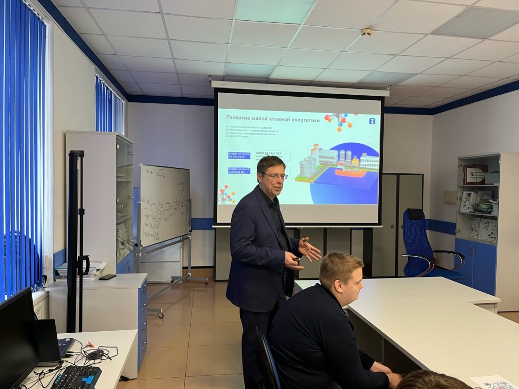 Атомная энергия будущего: в УГТУ прошли просветительские лекции для школьников