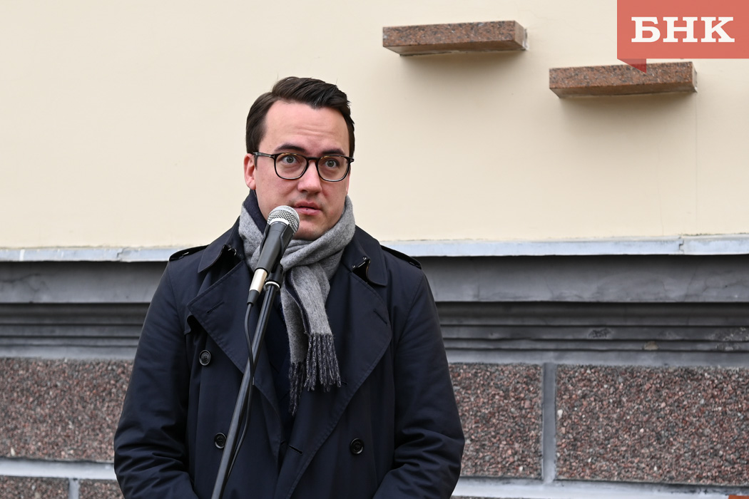 Emelyanov.jpg Emelyanov.jpg