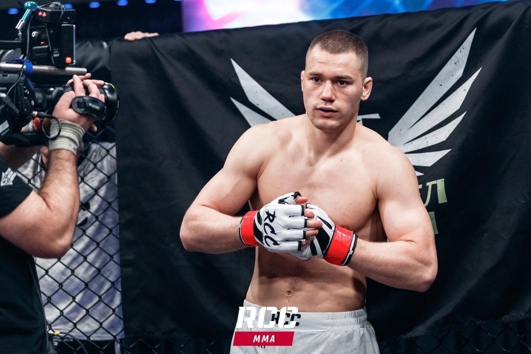 Боец из Воркуты сразится с бразильцем Диего Диасом