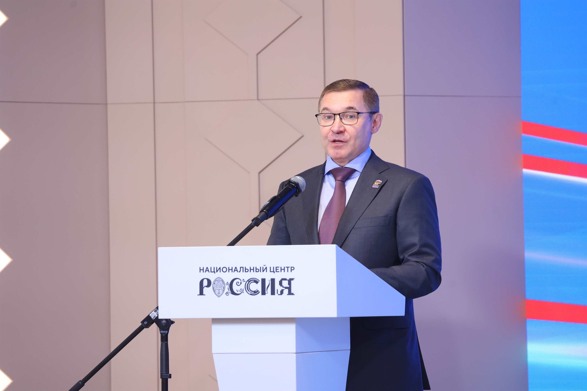 3-V.Yakuschev.jpg 3-V.Yakuschev.jpg