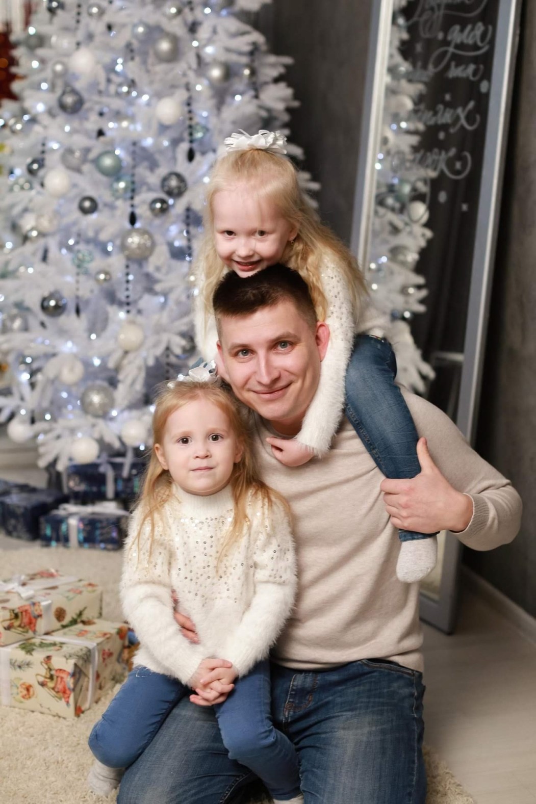 Учитель географии из Жешарта победил в фотоконкурсе Минобрнауки Коми «А мой папа – учитель!» 