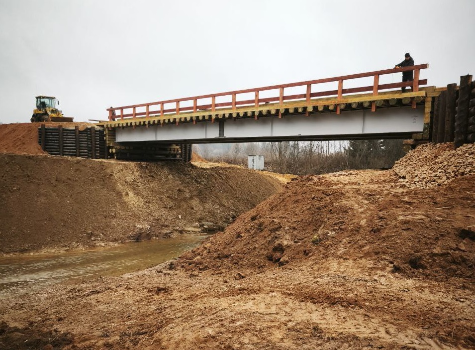 В Усть-Куломском районе завершается строительство моста через реку Кужъю
