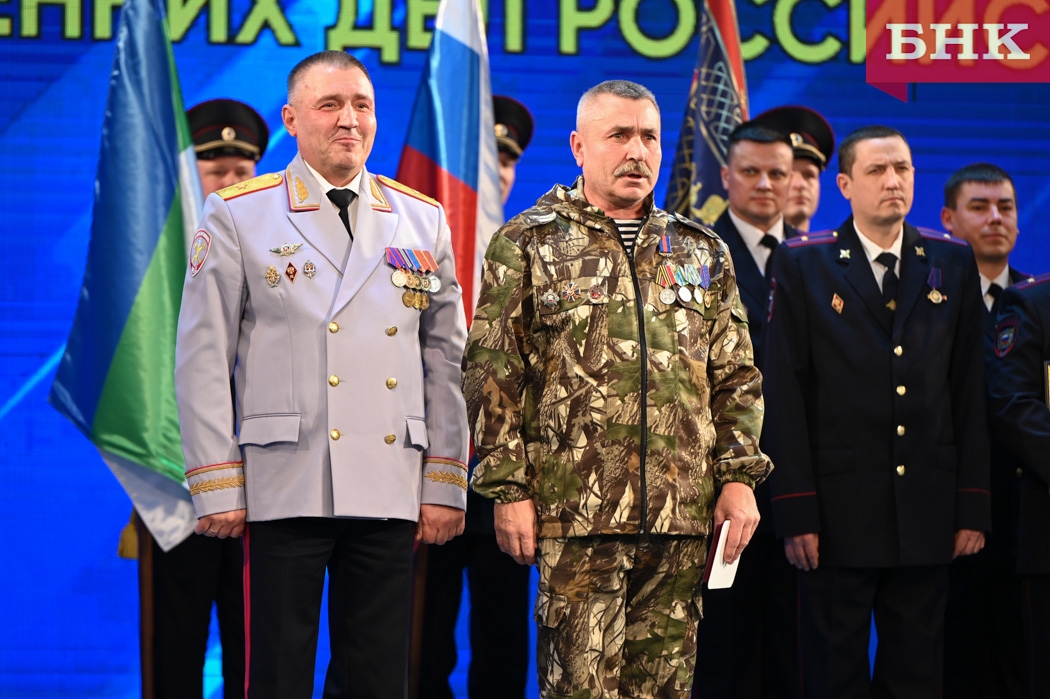 Полицейские Коми отметили профессиональный праздник