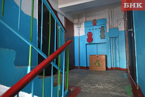 В Эжве директора УК наказали за злоупотребление полномочиями