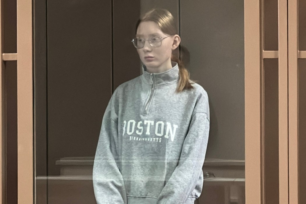 Обвиняемая в поджоге полицейской машины сыктывкарка пыталась поджечь тепловоз