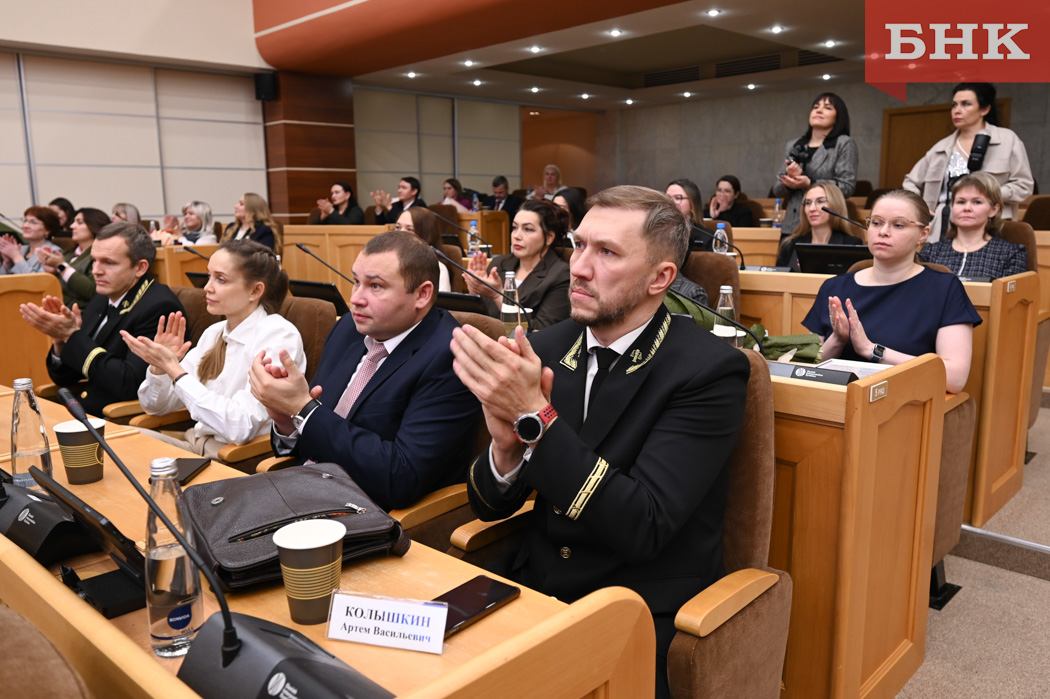 Z06_0989.jpg Z06_0989.jpg