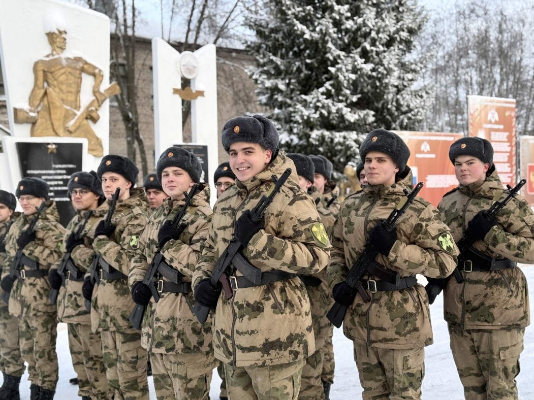 Призывники из Карелии и Мурманска приняли военную присягу в Сыктывкаре