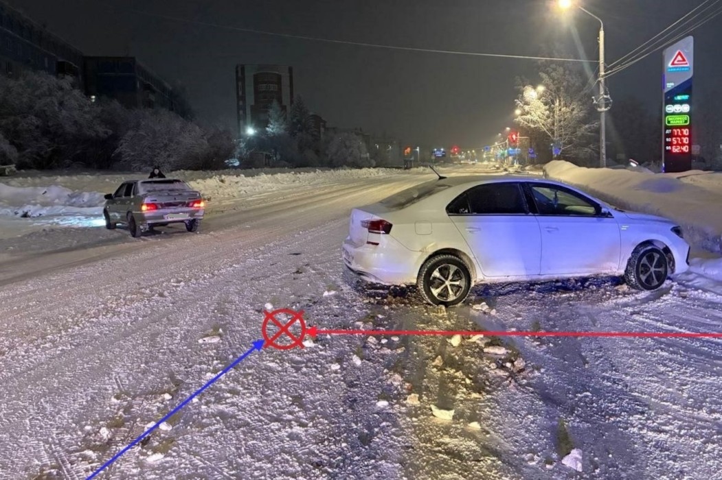 В Сыктывкаре две девушки пострадали из-за неуступчивости водителя