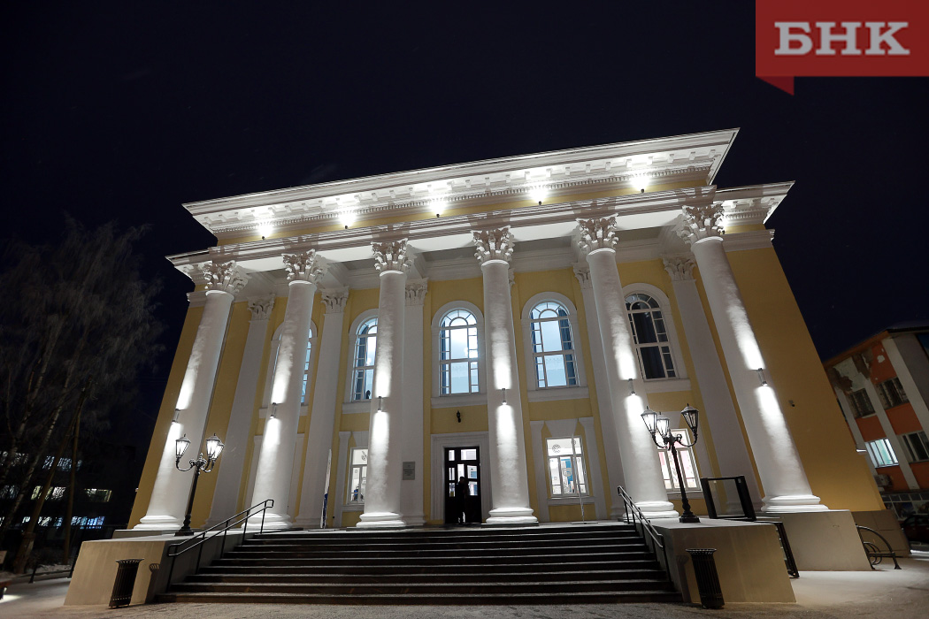 К Национальной библиотеке Коми вызвали пожарных