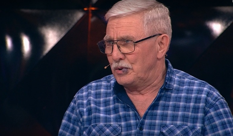 Не 81, а 82 спасенные жизни: Сергей Сотников встретился с пассажиркой аварийного рейса, которая летела в Ту-154 в период беременности
