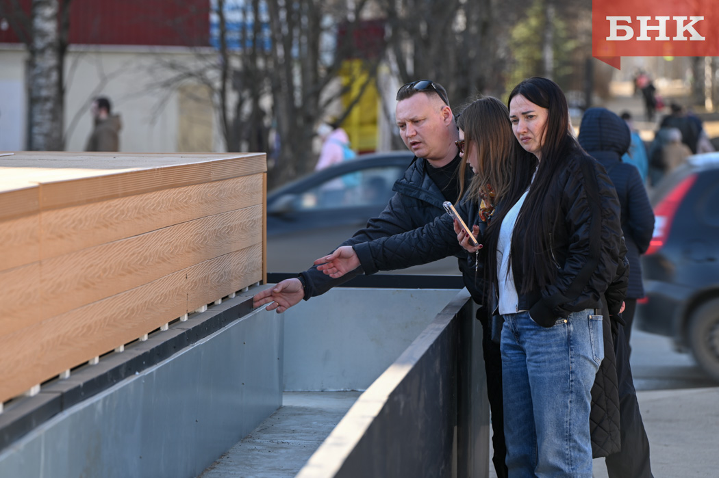 Завершение благоустройства территорий в сыктывкарской Орбите и у Дворца творчества в третий раз перенесли