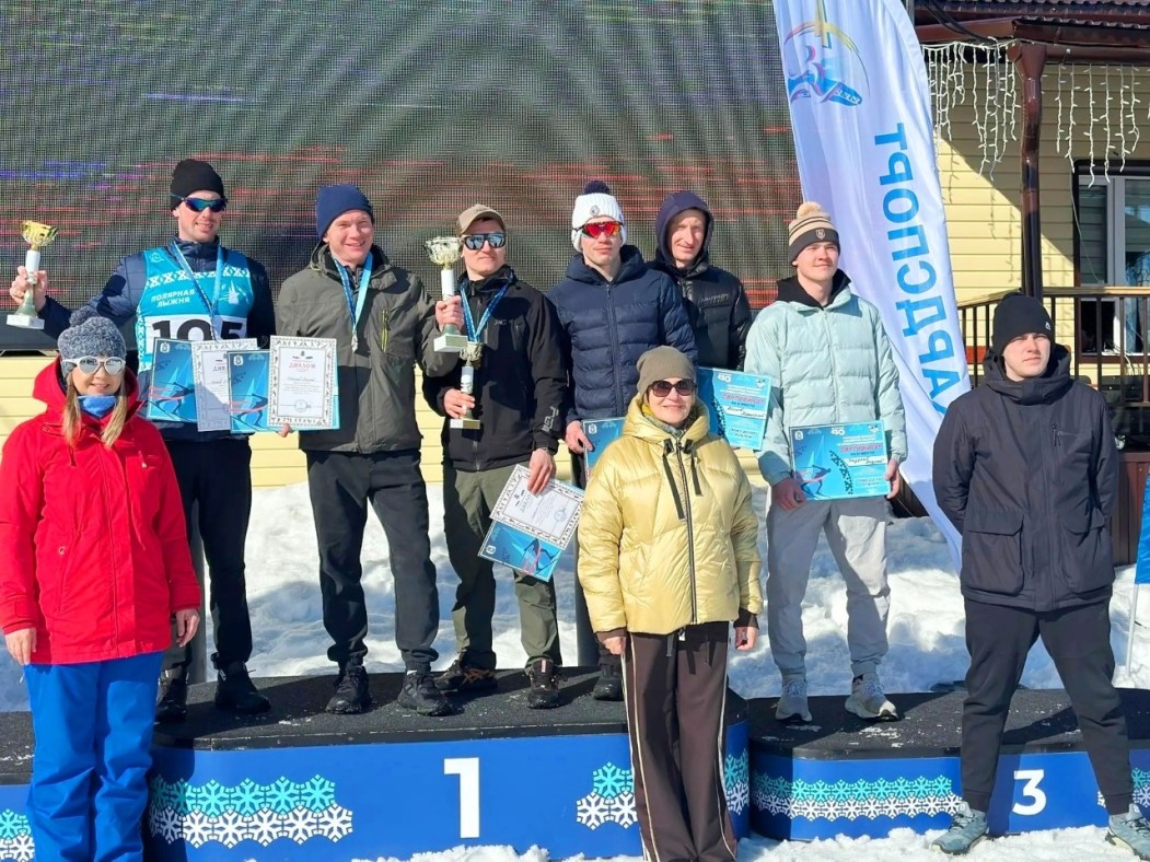 Спортсмены Коми покорили марафон «Полярная лыжня» на Ямале