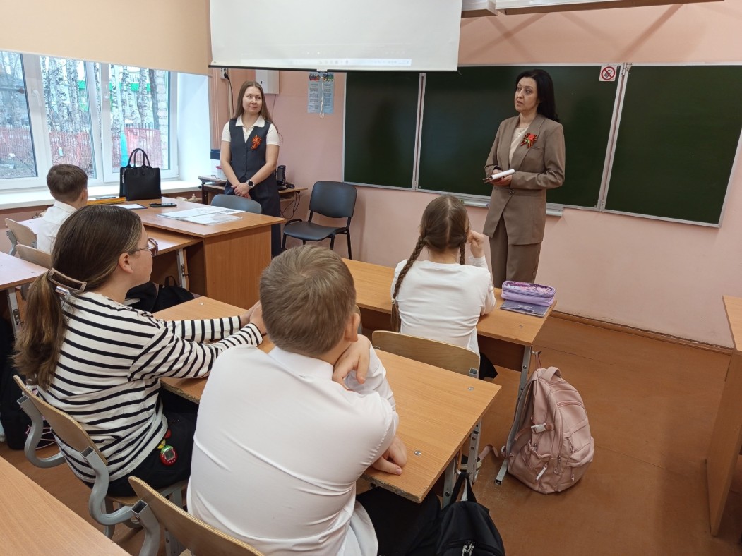 «Этот День мы приближали как могли»: Наталья Вытегорова провела в сыктывкарской школе № 35 «Разговор о важном»