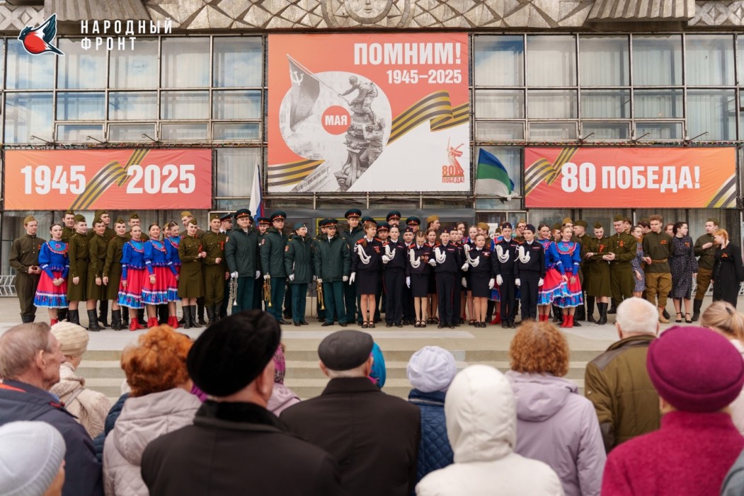 9 мая в Сыктывкаре пройдут патриотические акции «Знамя Победы» и «Случайный вальс»