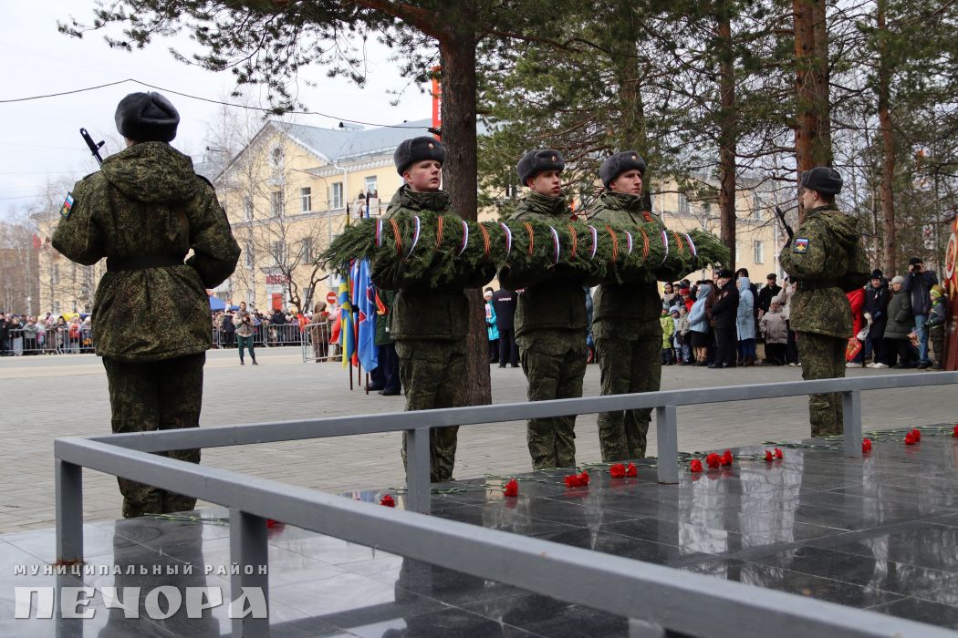 В Печоре День Победы отметили митингом «Никто не забыт, ничто не забыто»